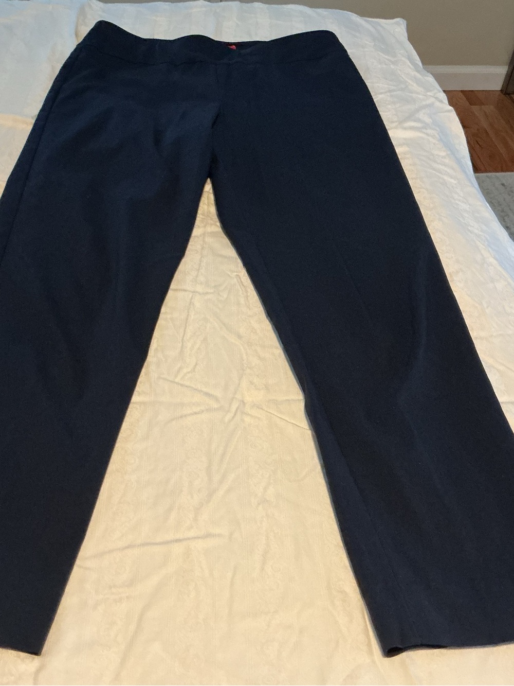 Women's Navy Cropped Dress Pants - Sleek Ankle-Length